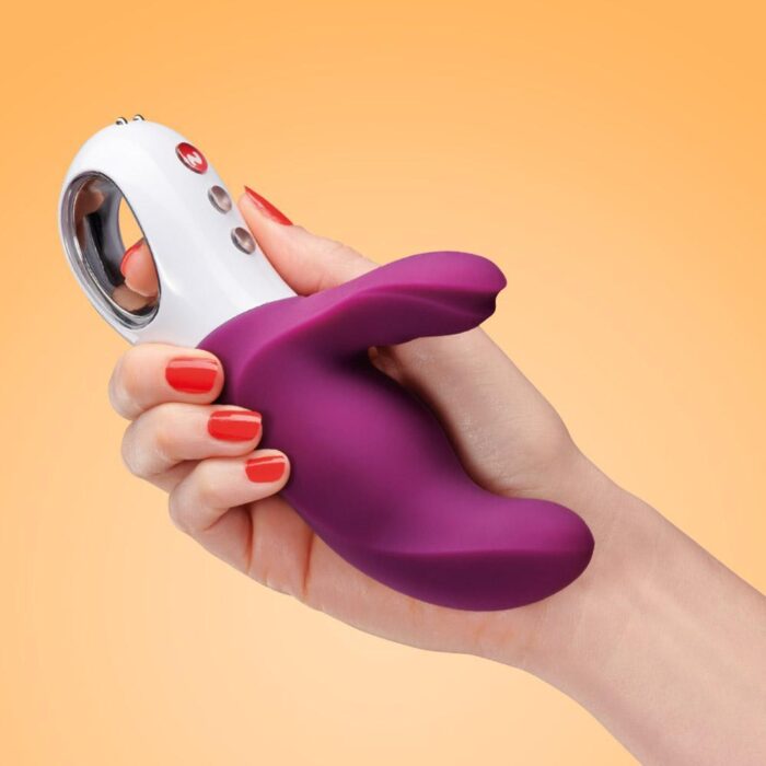 MISS-BI-Rabbit-Vibrator-Grape-Handshot_1800x1800_b861e486-d4a4-413e-b6ae-12125c511331