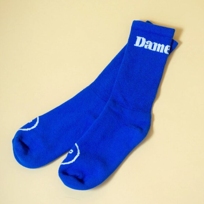 dame_socks_c