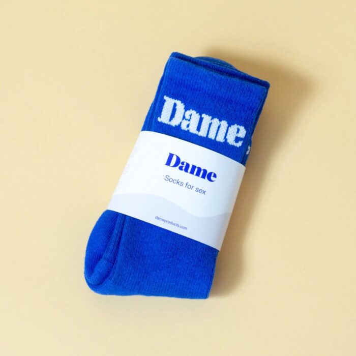 dame_socks_d
